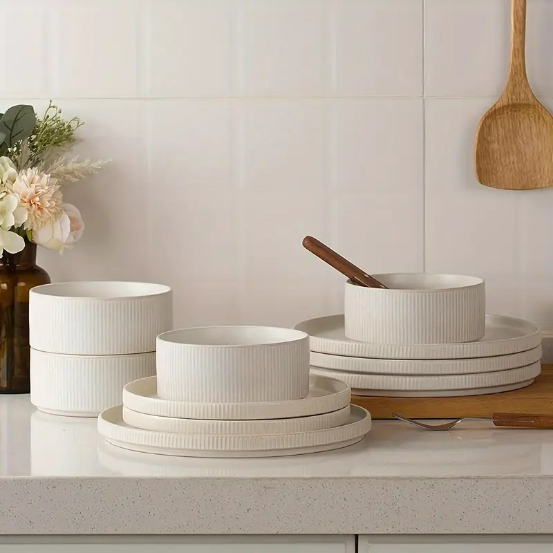 Akari Dinnerware Collection